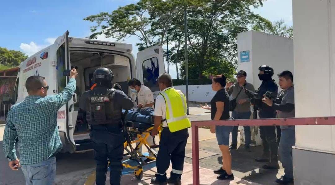 Atacan a balazos a tesorera de Texistepec