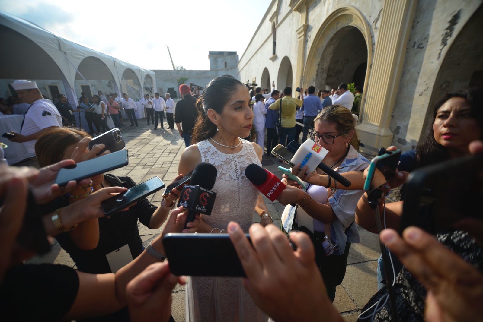 Se investiga agresión a tesorera de Texistepec; ella y su chofer están fuera de peligro: FGE