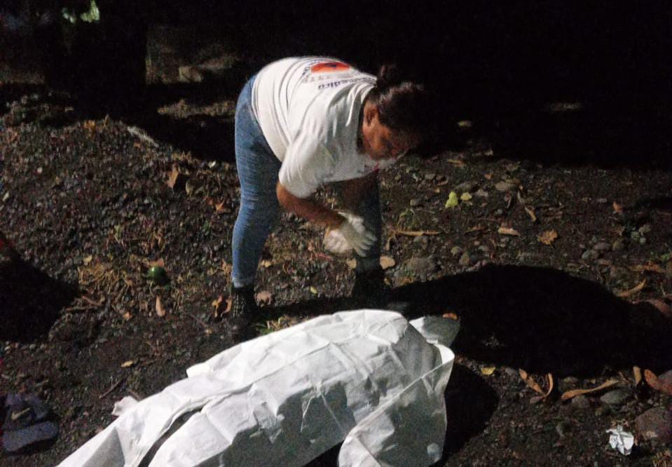 Ciclista muere de aparente infarto en calles de Cempoala