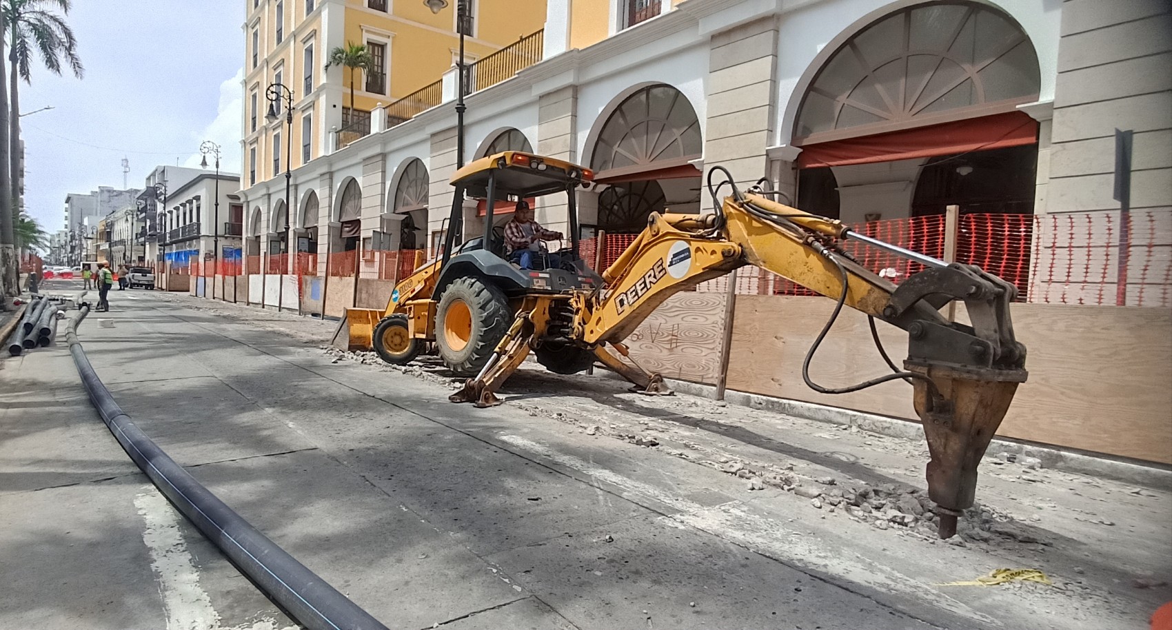 Se estima terminar trabajos en el Centro Histórico  a más tardar en octubre: Lobeira de Yunes