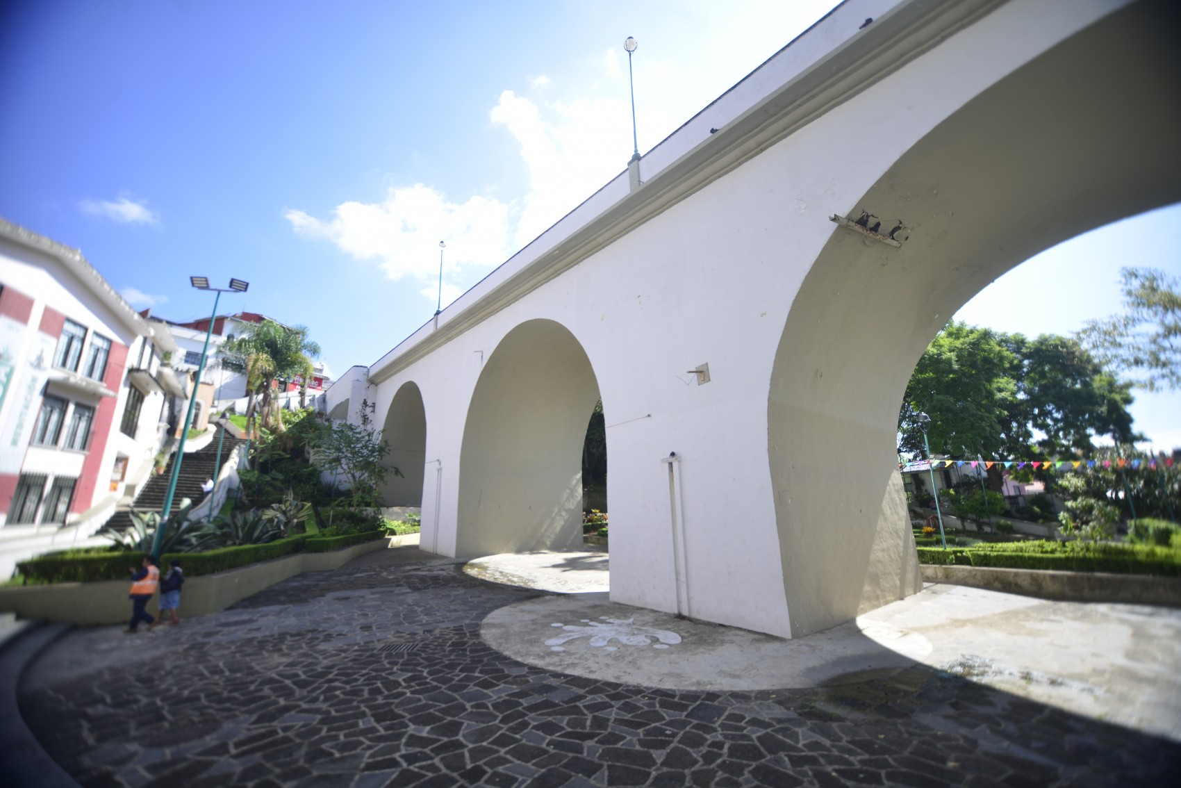 Mensajes de esperanza en el Puente Xallitic de Xalapa tras recientes suicidios