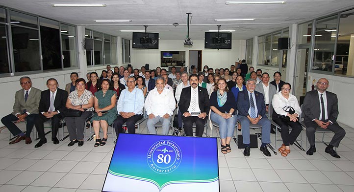 Extender servicios y fortalecer vínculos, retos de Ciencias de la Salud UV