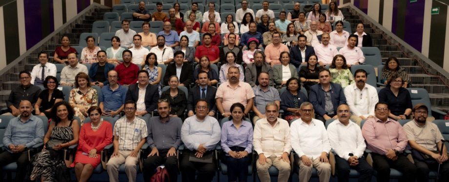 Sentido de la universidad pública es resolver problemas sociales: Rector