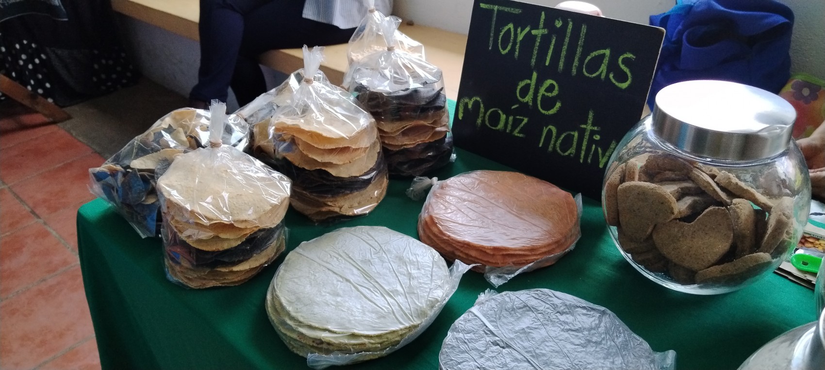 Alimentos de cercanía en Xalapa: jóvenes impulsan mercados locales