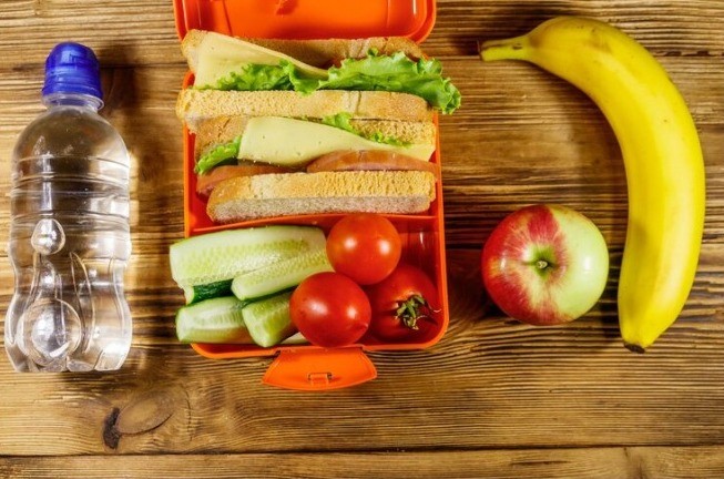 Refrigerios saludables para mandar a tus hijos a la escuela