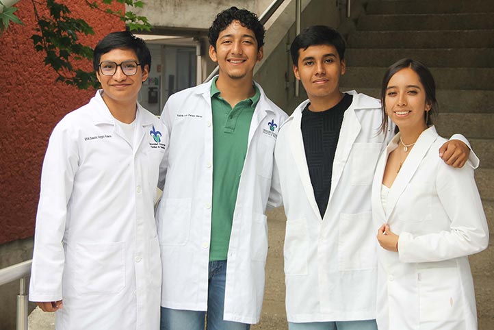 Estudiantes UV hicieron estudios diagnósticos de cáncer hepático