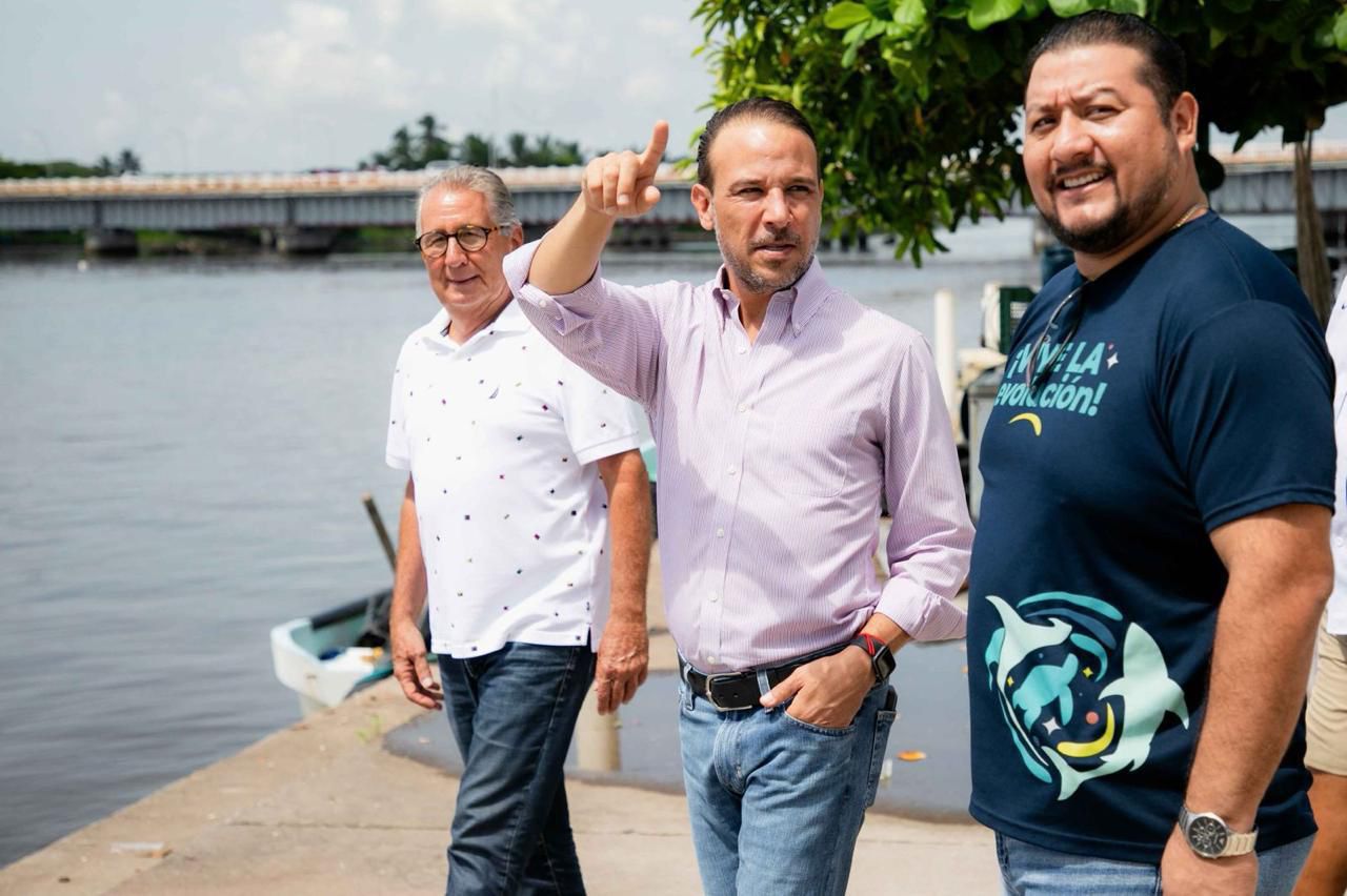 Supervisa Alcalde Juan Manuel Unánue los trabajos de dragado del río Jamapa