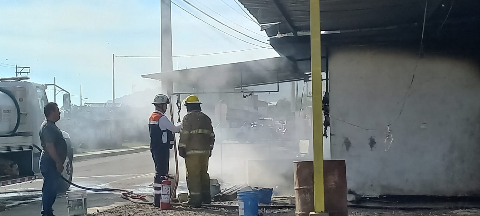 Se incendia vulcanizadora en Chavarrillo