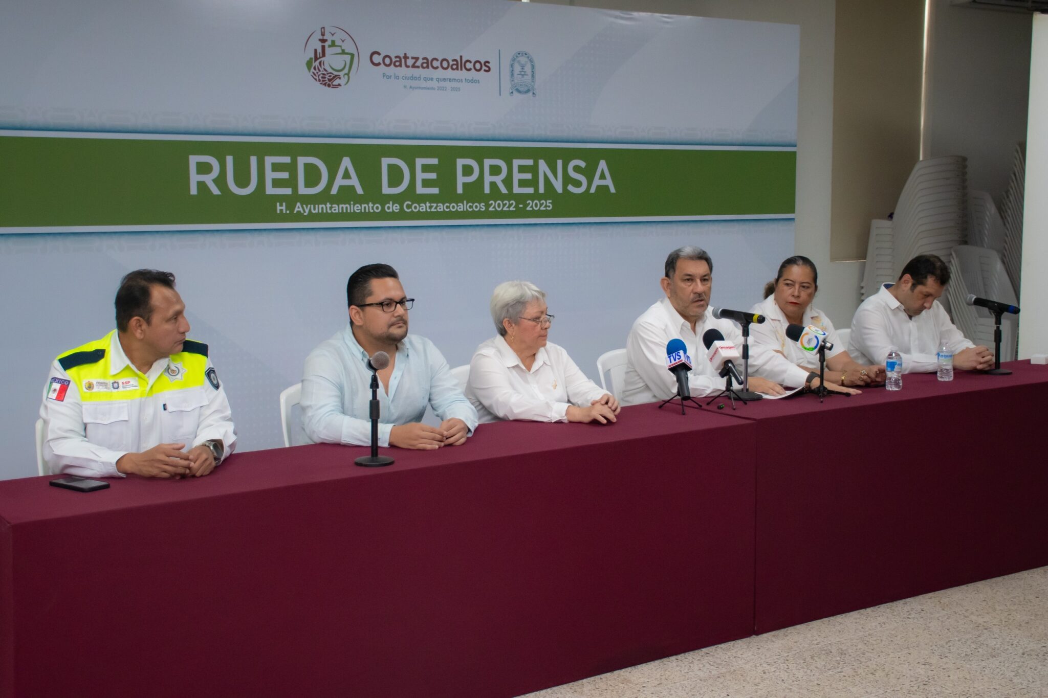 Inicia modernización de la señalética y semaforización en Coatzacoalcos