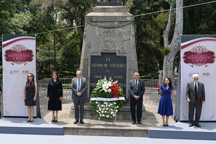 UV honró a héroes anónimos de la Independencia