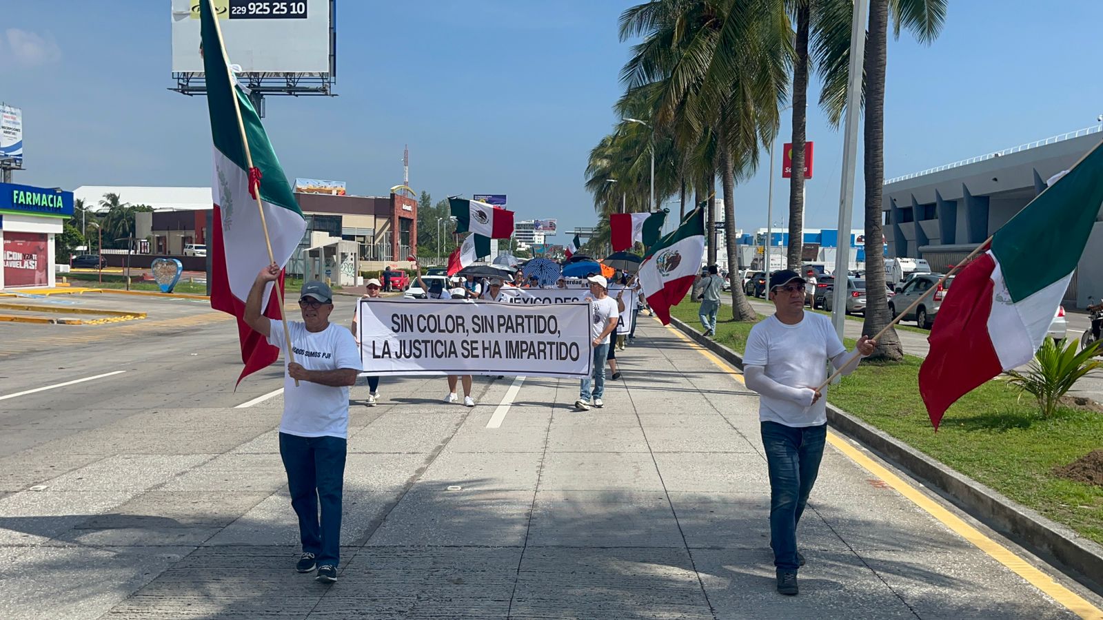 Marchan trabajadores del PJF por inconformidad por la aprobación de la Reforma Judicial