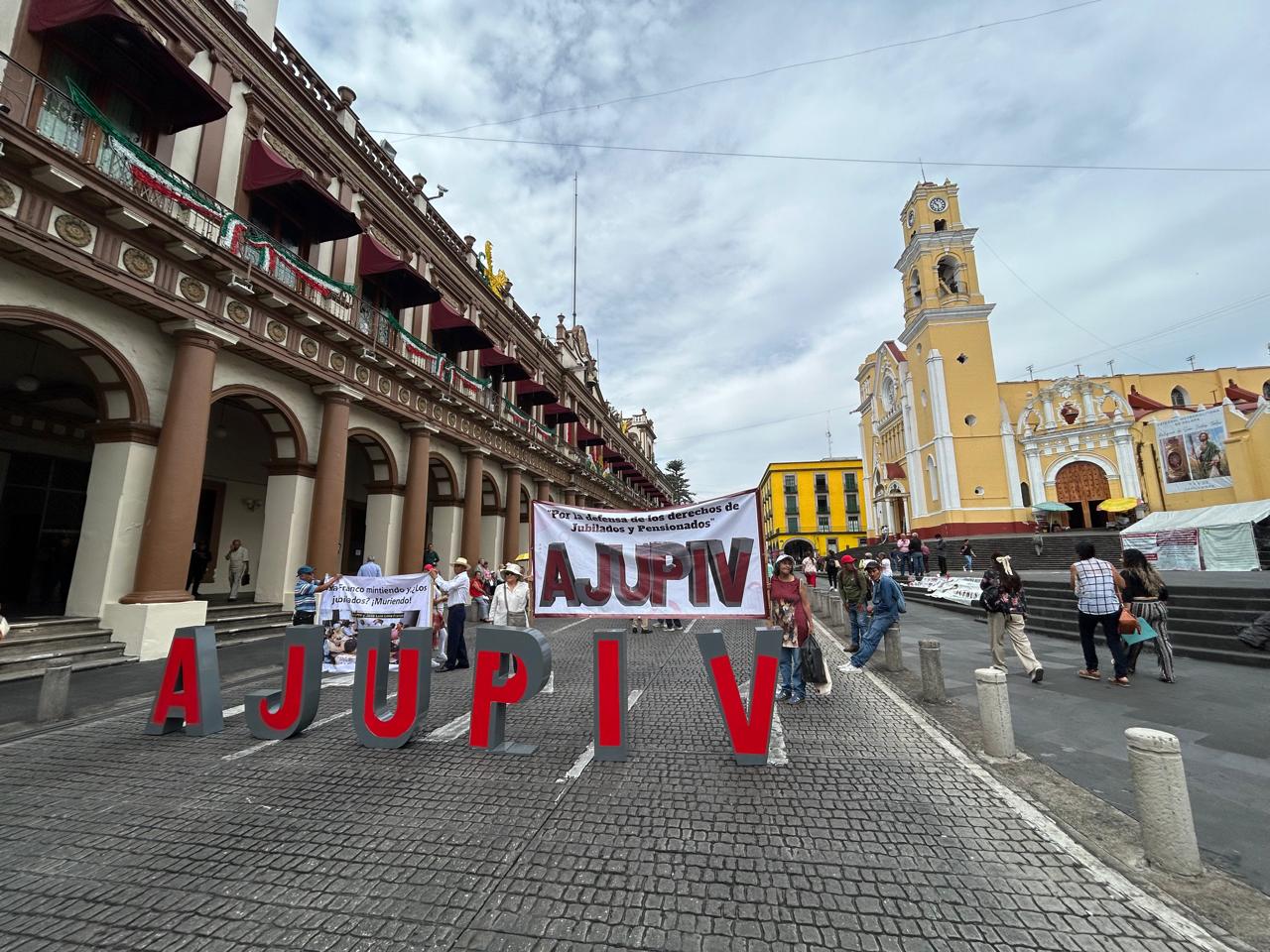 Oficial mayor de SEV es tan mentirosa que ya no le creemos: Jubilados y pensionados
