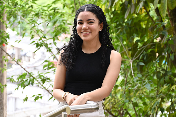 Estudiante UV investigó relevancia del contacto piel a piel madre-hijo