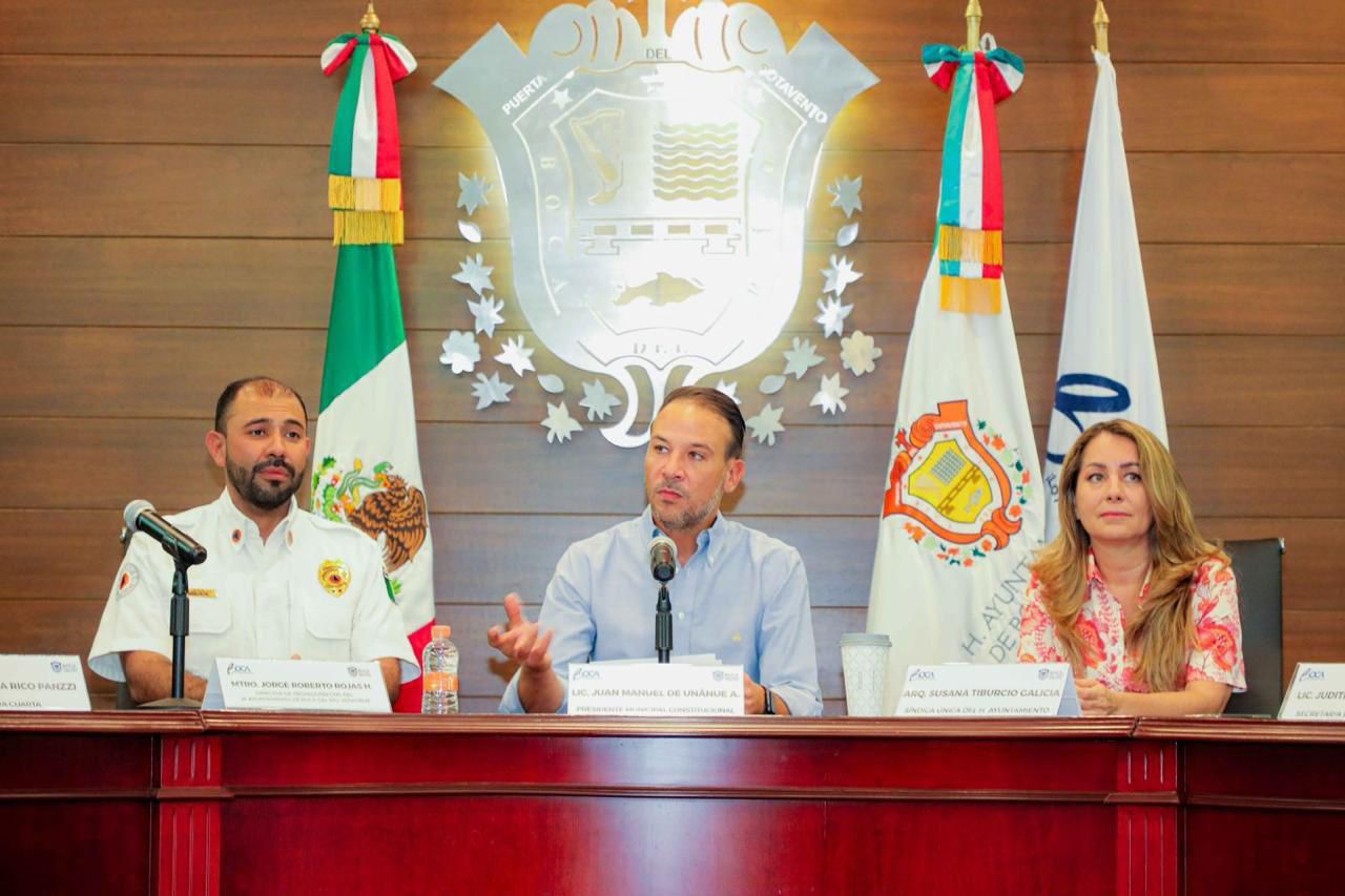 Reconoce Alcalde JM Unánue a personal municipal en el marco del Día Nacional de Protección Civil