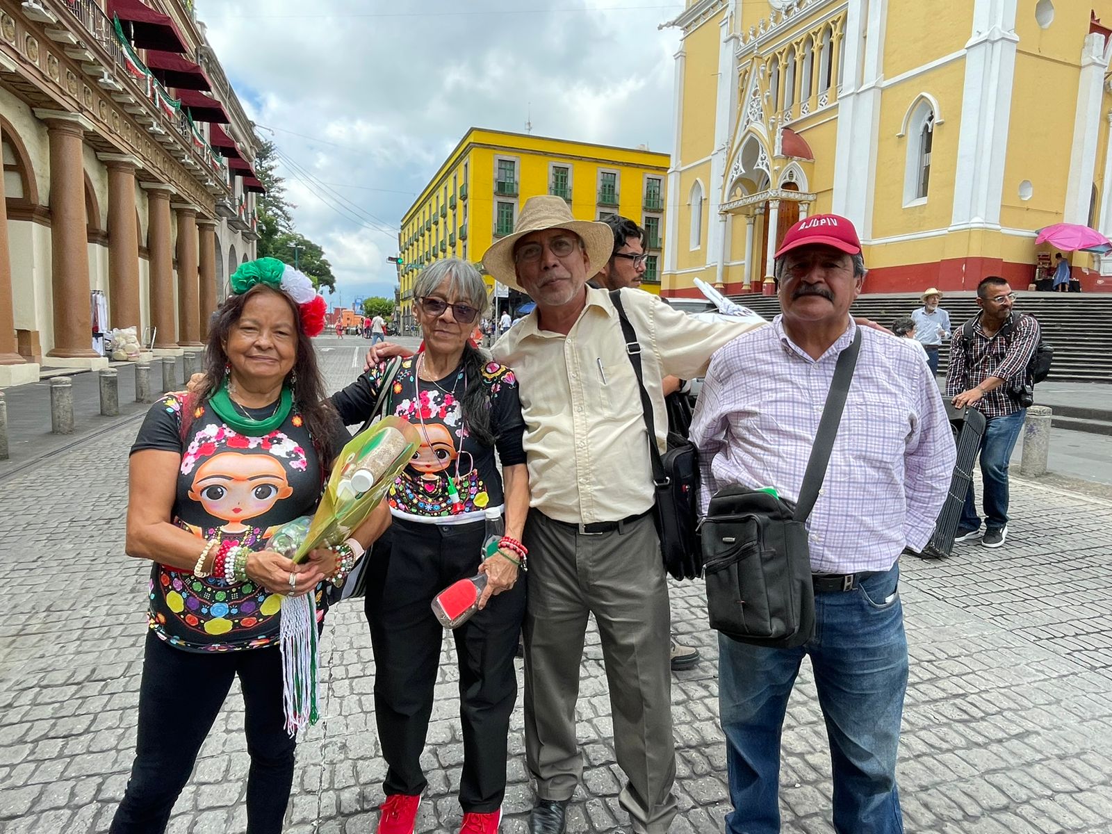 Como todos los jueves protestan jubilados y pensionados del ISSSTE en el centro de Xalapa