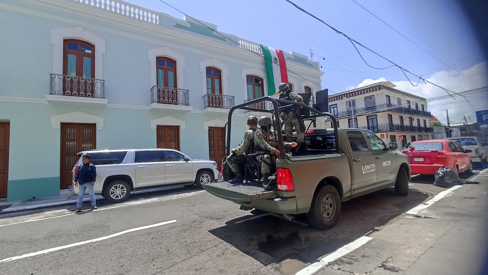 Ejército resguarda la Casa Juárez con motivo de la próxima visita de AMLO