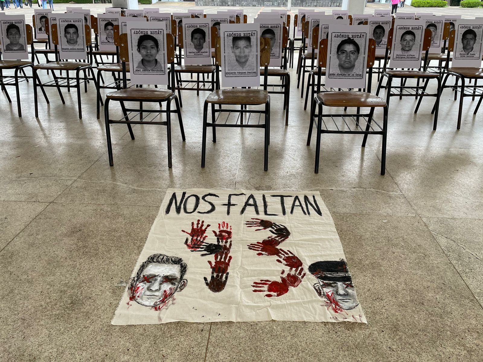 Ayotzinapa, una herida profunda en México: Normalistas