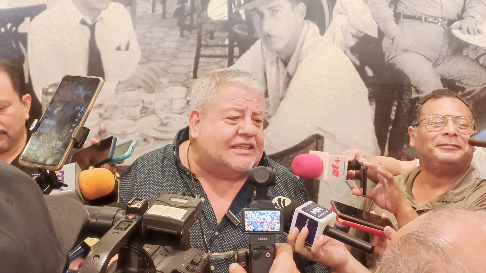Senador morenista minimiza manifestaciones de trabajadores contra reforma al Poder Judicial