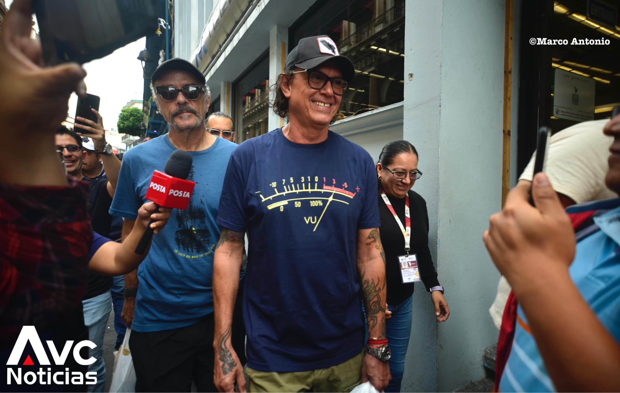 Caifanes recorre el centro de Xalapa antes de su concierto