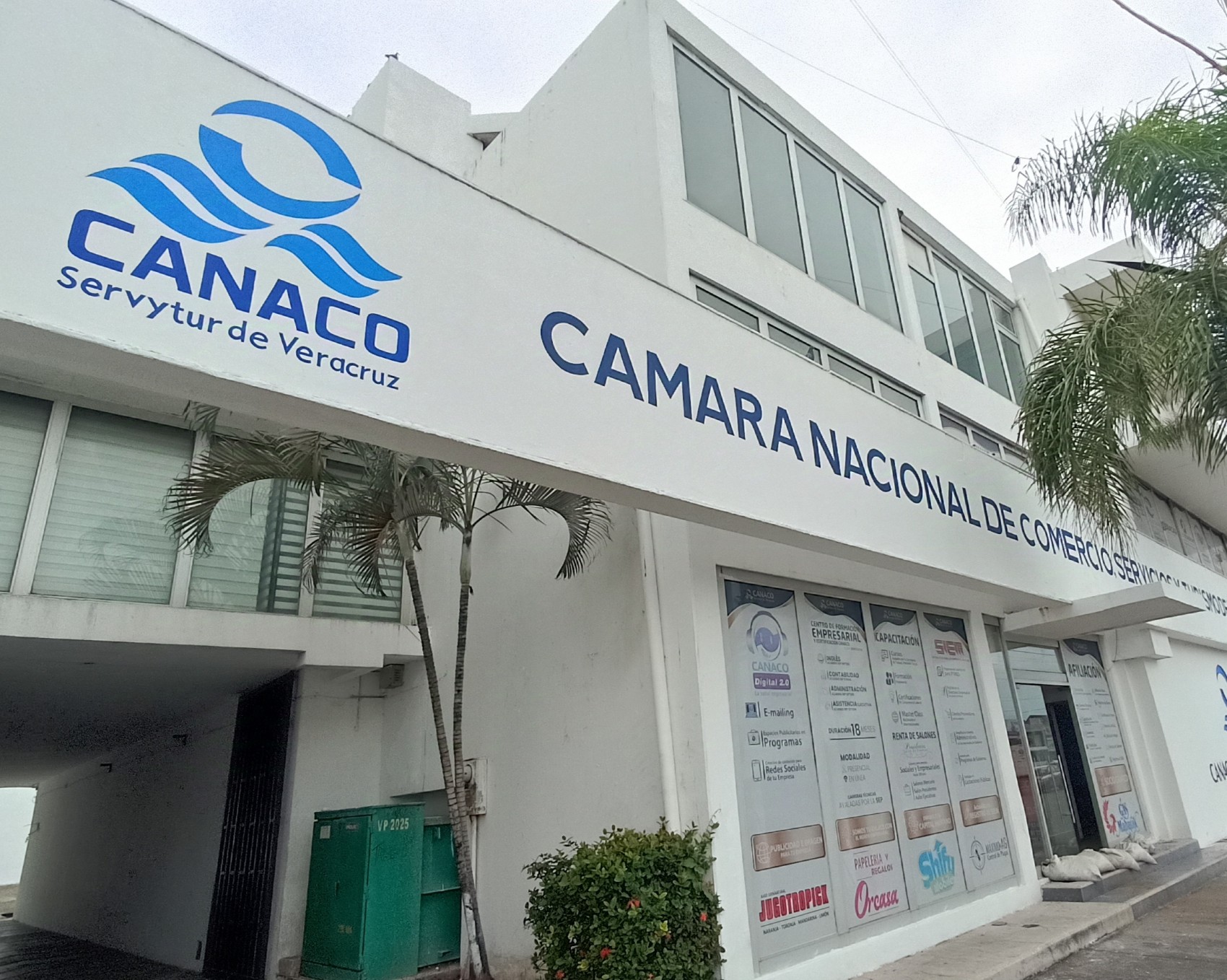 Canaco Veracruz inicia acopio para damnificados por el huracán John en Acapulco