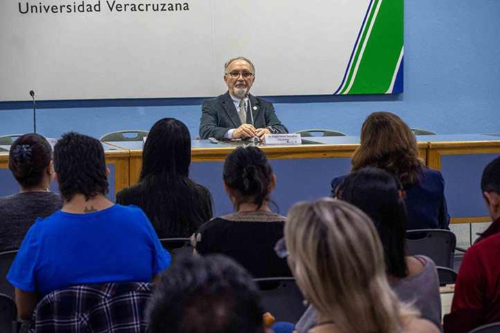 Práctica curricular debe poner al cambio climático en el centro
