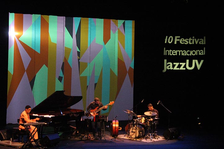 Danilo Pérez Trío abrió el 10º Festival Internacional Jazzuv