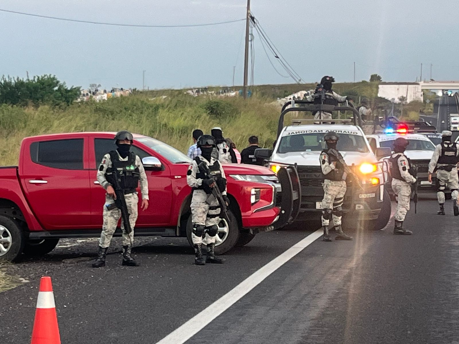 Abandonan restos humanos en la autopista Veracruz-Cardel