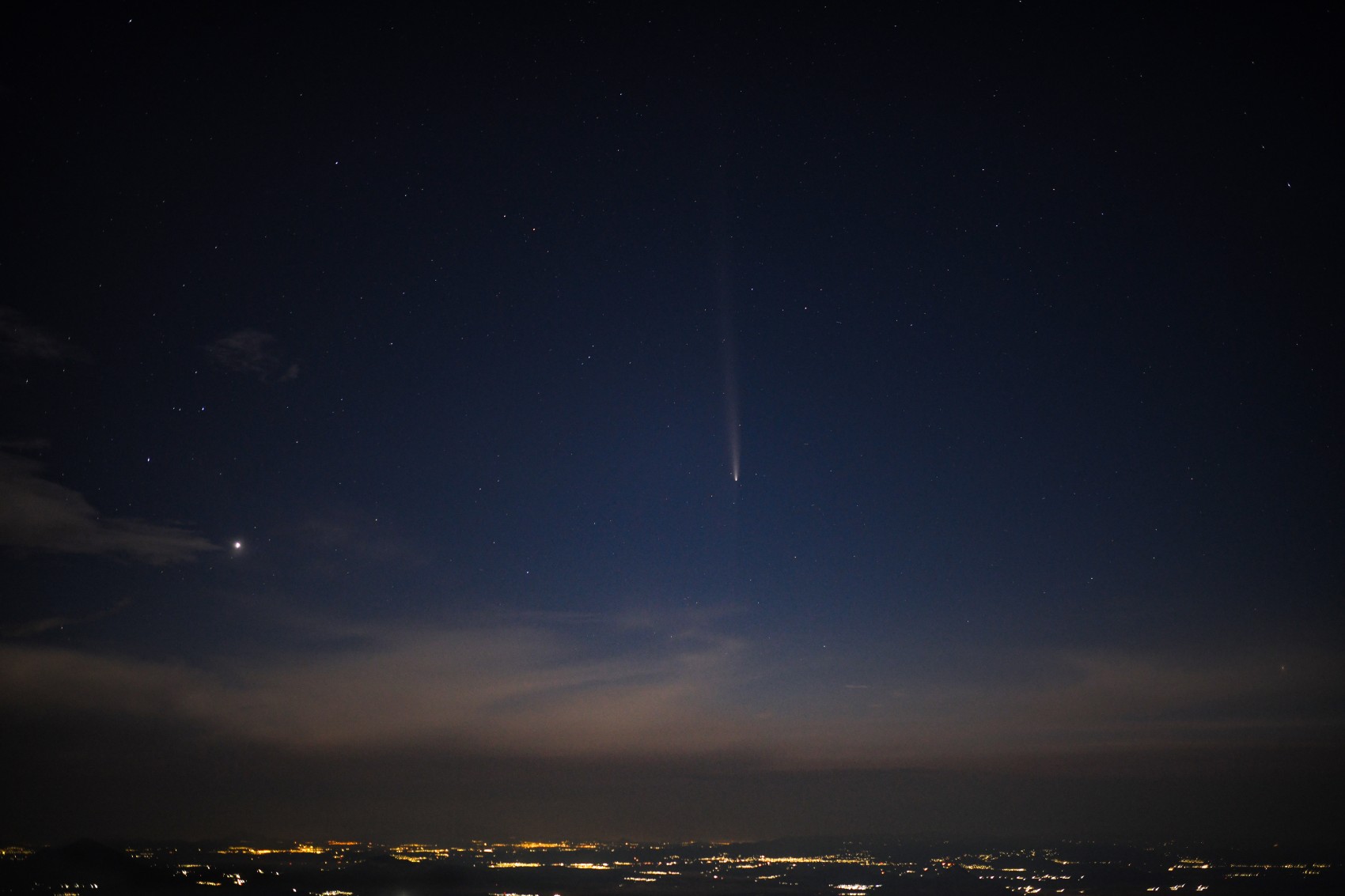 Así luce el cometa del siglo en su único paso cercano a la Tierra en 80,000 años