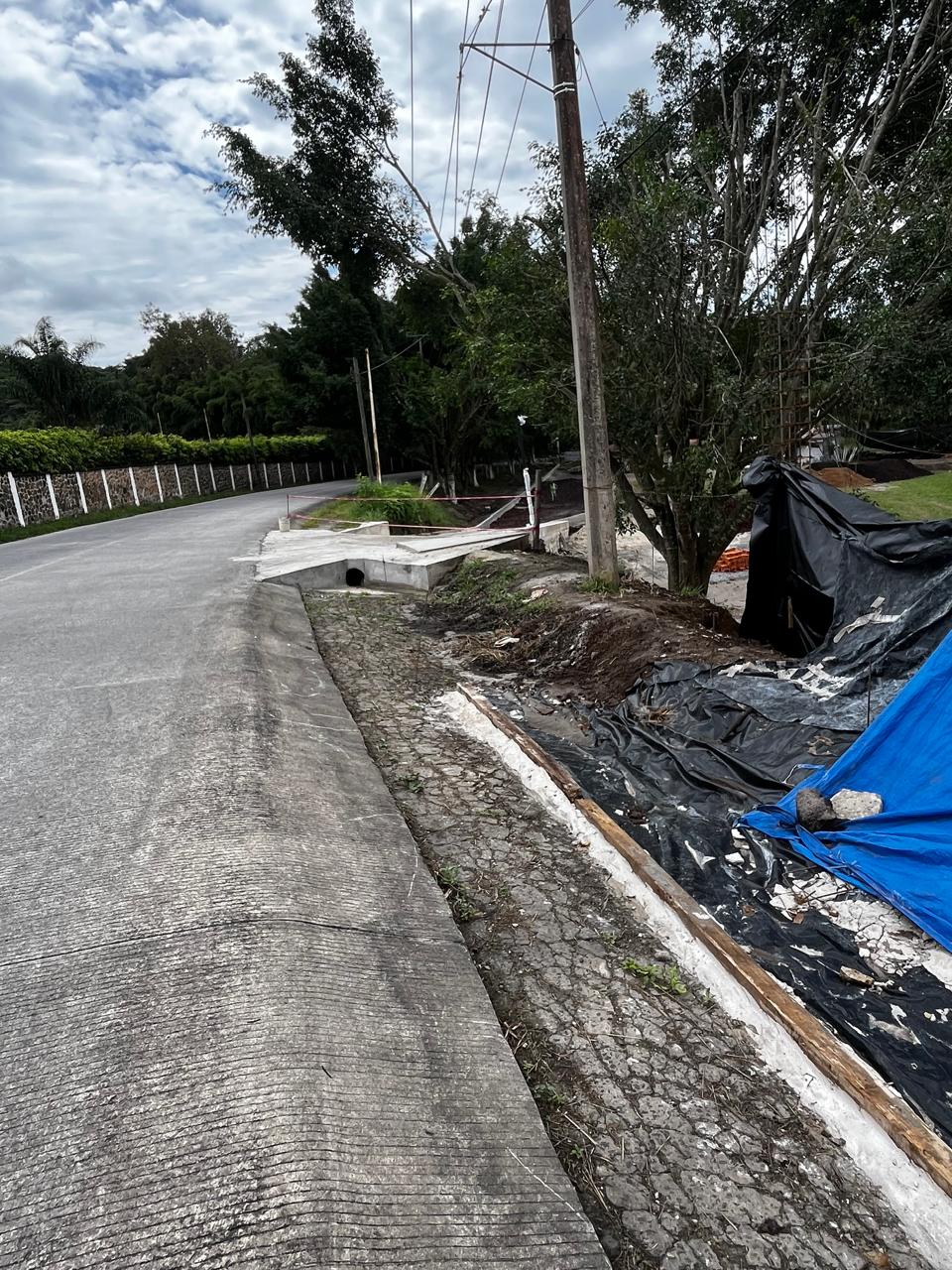 Nueva plaza comercial en Coatepec debe presentar licencia de construcción
