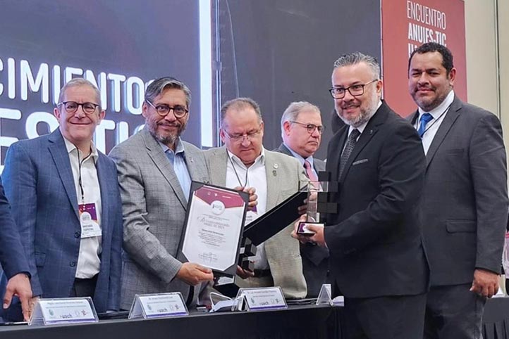 ANUIES distingue responsabilidad social de la UV