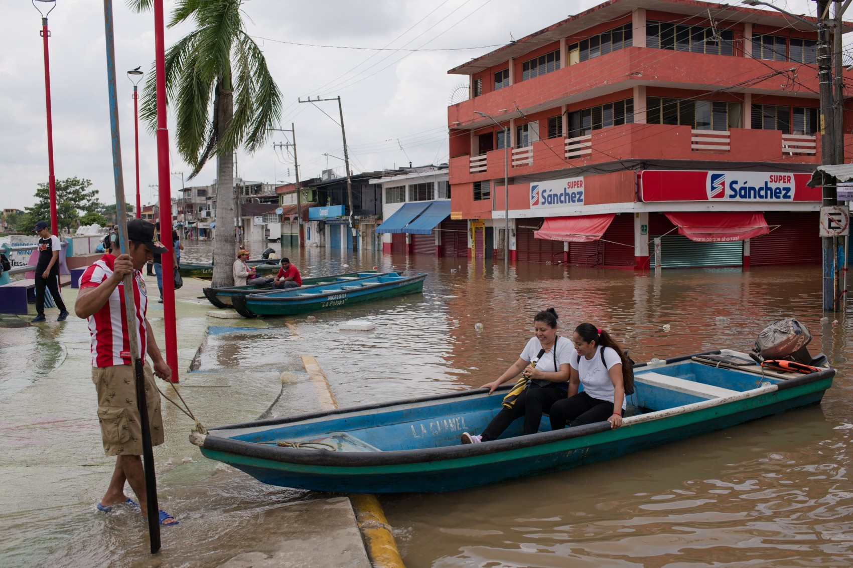 Pasadas lluvias causan daños en al menos 60 escuelas de la zona sur