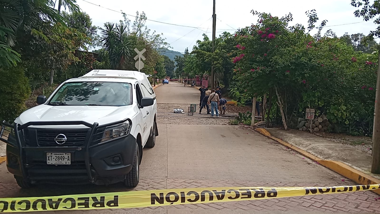 Migrante muere al caer de tren carguero en Amatlán