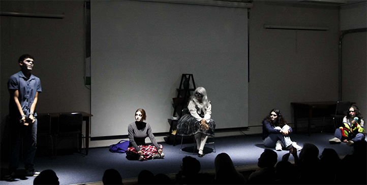 Alumnado de psicología conmemoró Día de Muertos con obras teatrales