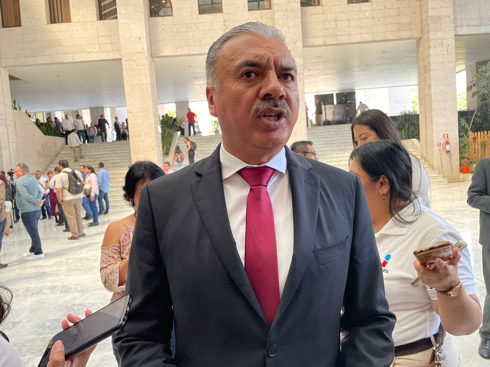 En la Sección 56 ningún maestro comisionado abandonó el aula: Reveriano Marín