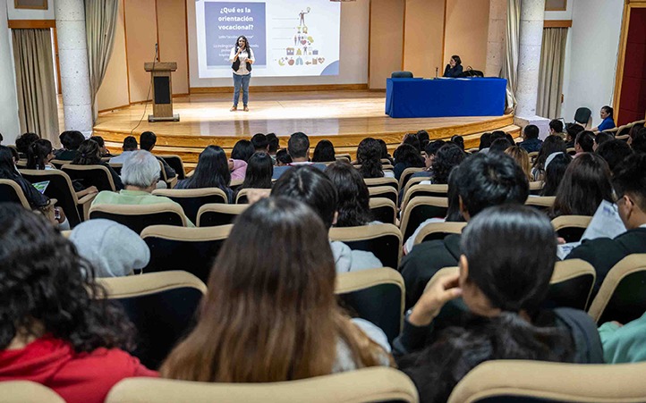 Orientación vocacional disminuye deserción escolar: Janaí Hernández