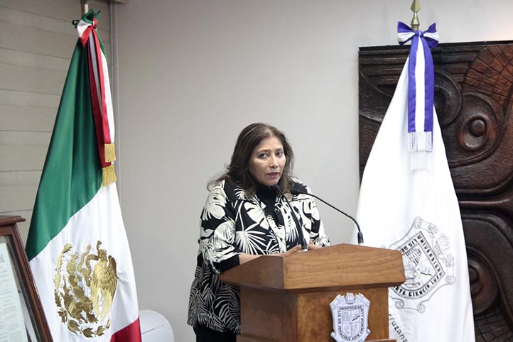 Mónica Victoria Ruiz Balcázar es la nueva Abogada General de la UV