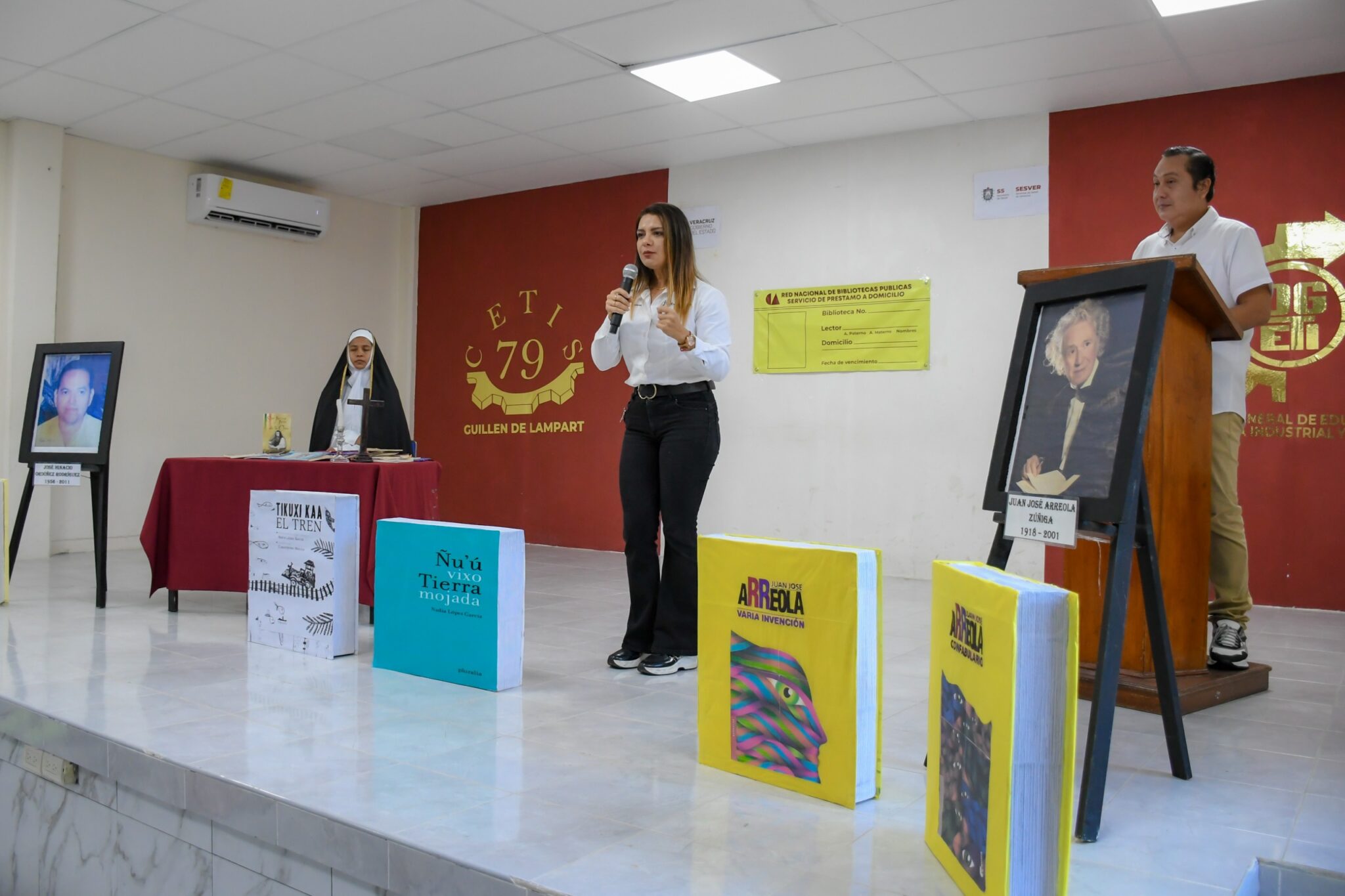 Conmemoran día nacional del libro en el CETIS 79 de Coatzacoalcos