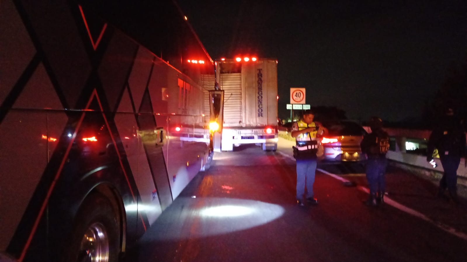 Riña de conductores provoca el cierre de la autopista Córdoba-Orizaba