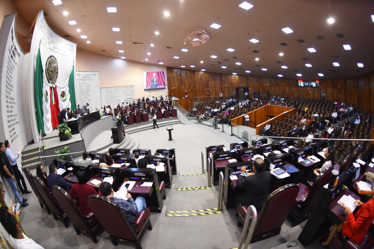 Cancelan contrato de empresa que vendió despensas a sobreprecio en el Congreso de Veracruz