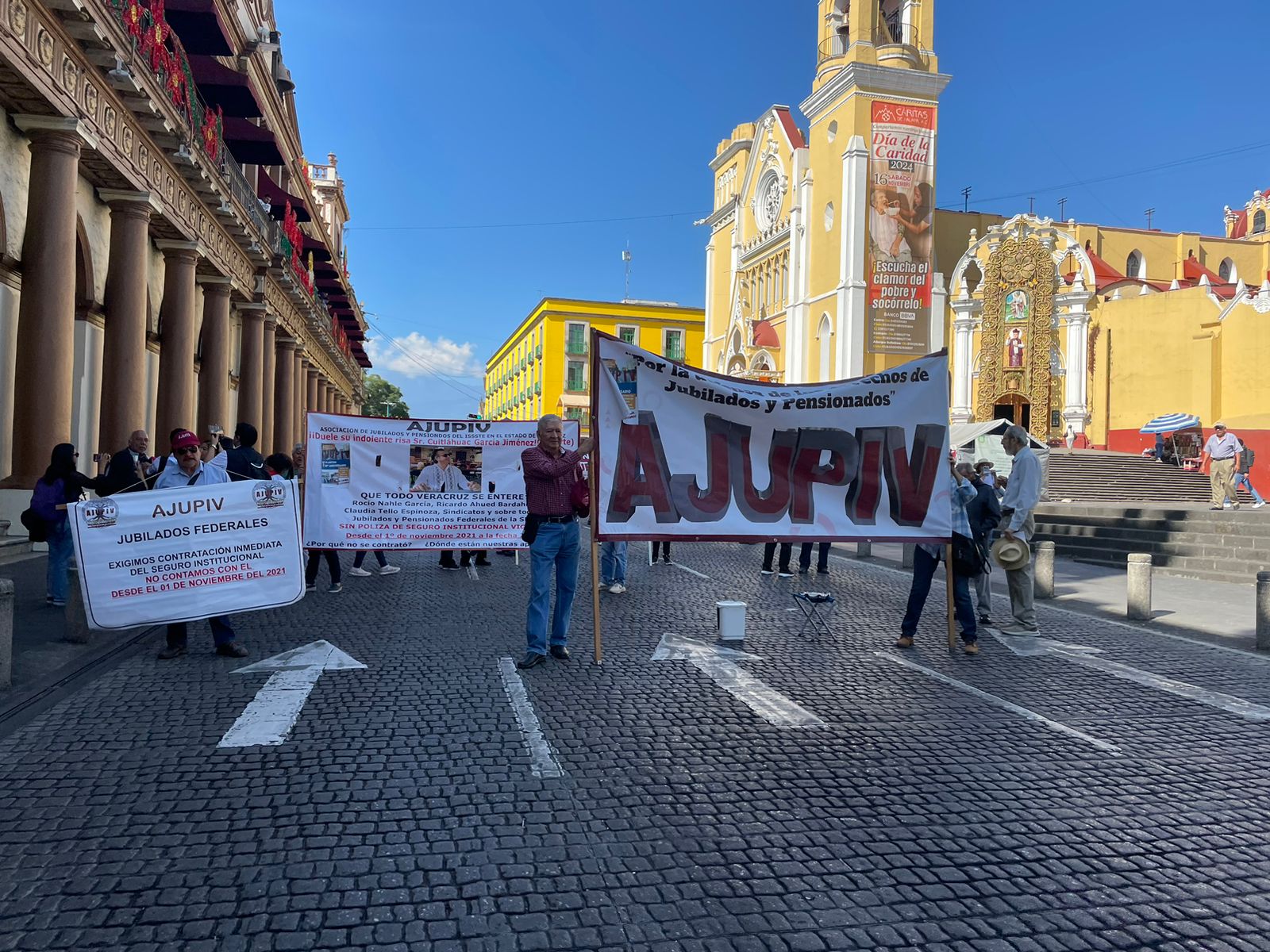 Cuitláhuac debe ser investigado y castigado con cárcel igual que a Javier Duarte: Pensionados