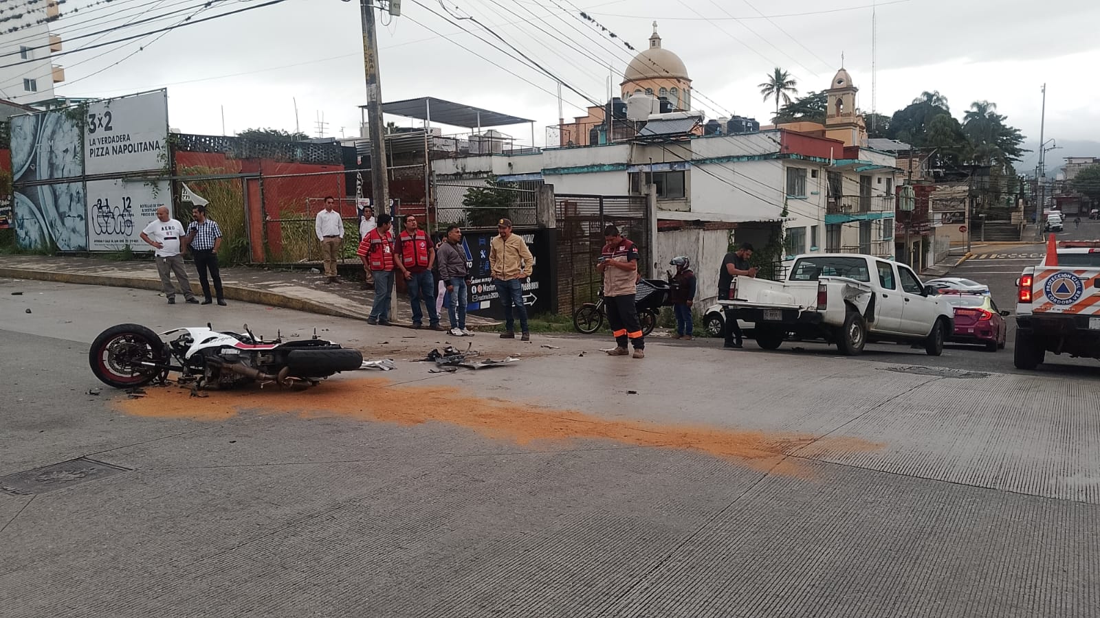 Choque entre camioneta y motocicleta en Córdoba deja una persona lesionada
