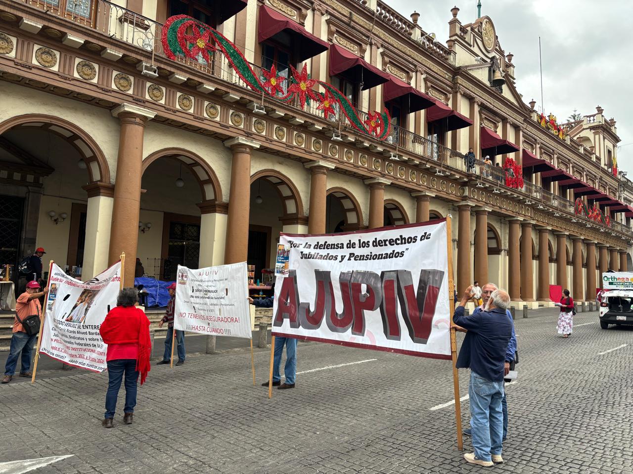 Jubilados preparan la despedida para el gobernador Cuitláhuac García
