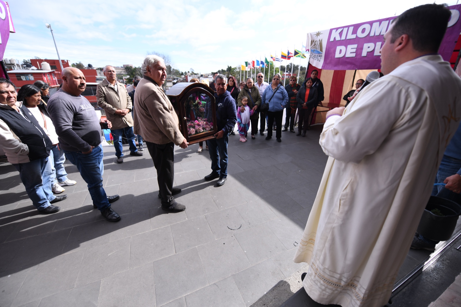 Comerciantes guadalupanos temen bajas ventas por el paso del frente frío por Xalapa