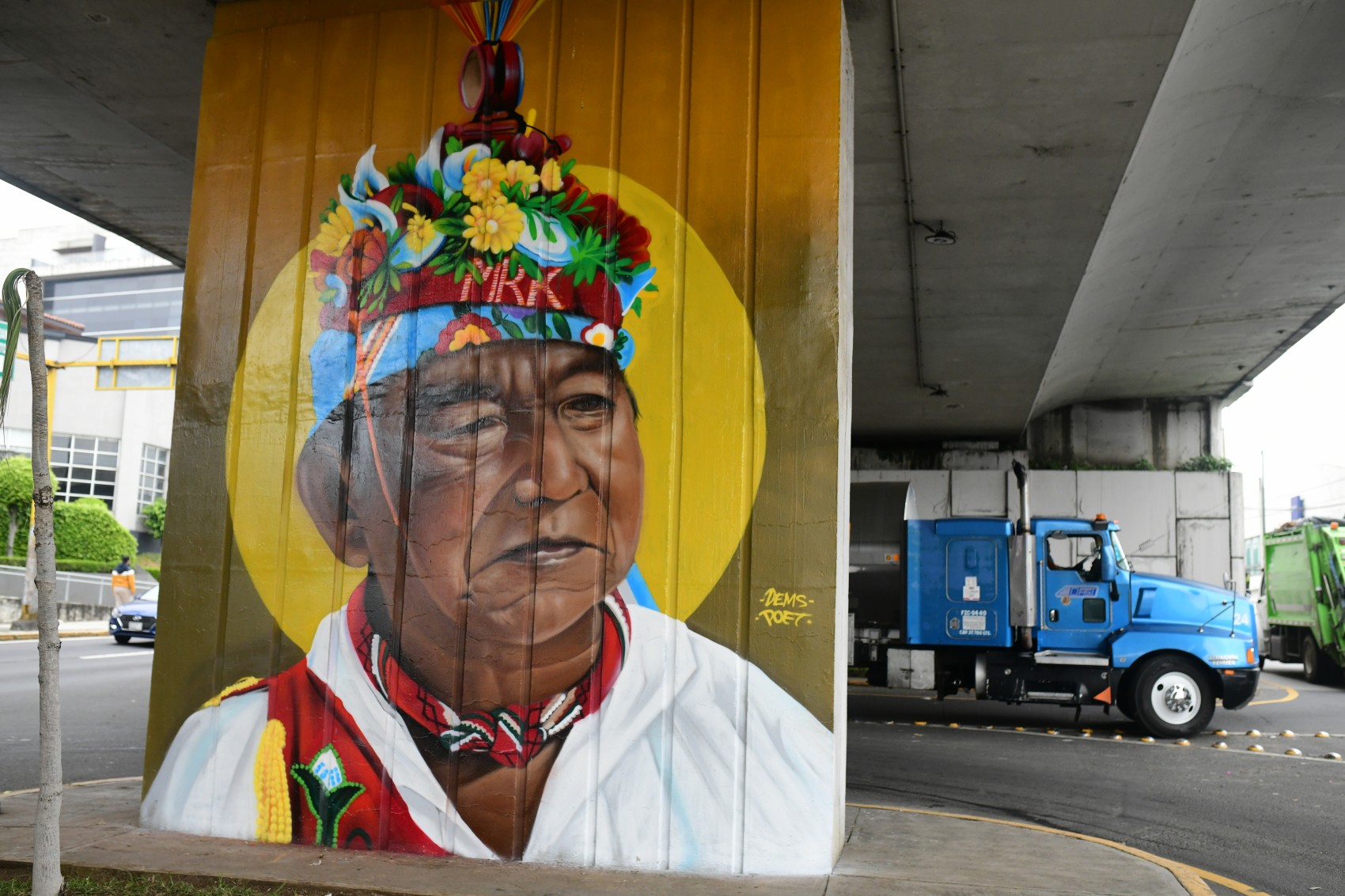 Colectivo MRK, los artistas urbanos que pintaron murales en el Puente Bicentenario Xalapa