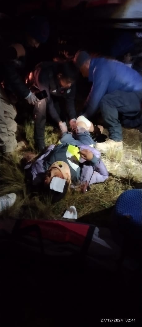 Accidente entre autobús de ADO y tráiler en Perote deja 8 muertos y 27 heridos