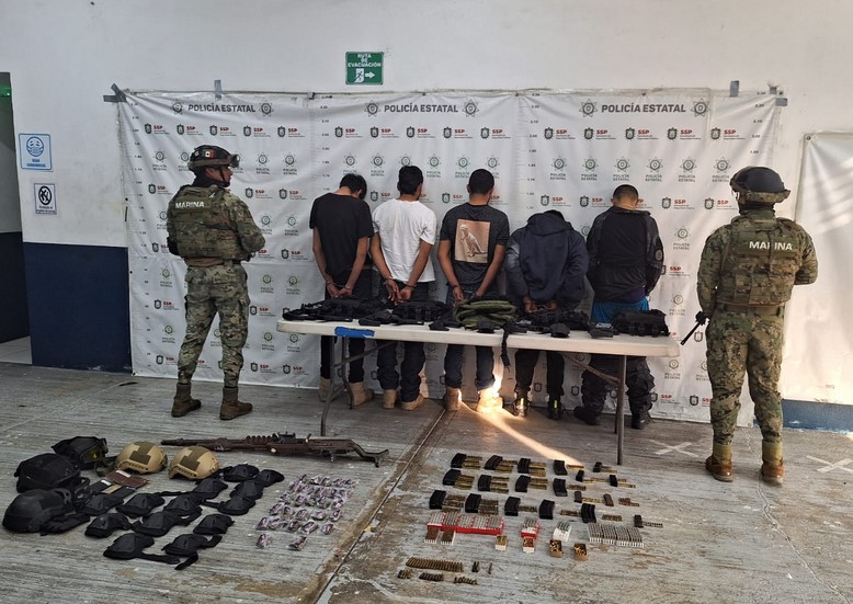Marina y SSP aseguran a cinco presuntos delincuentes en Fortín de las Flores