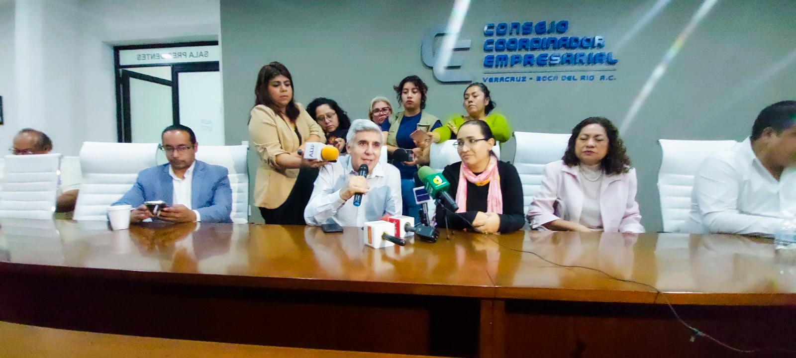 Abandona sus estudios un 30% de los alumnos por cuestiones económicas: CEV