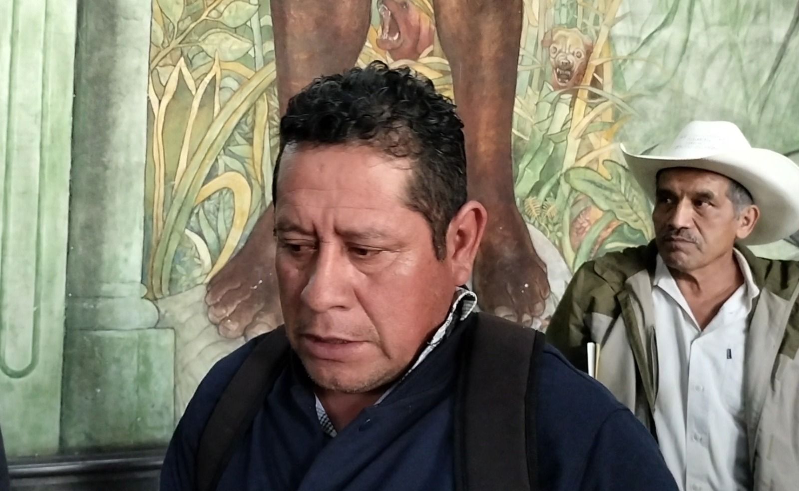En Hueyapan de Ocampo tienen 40 años esperando la pavimentación de camino de 42 km