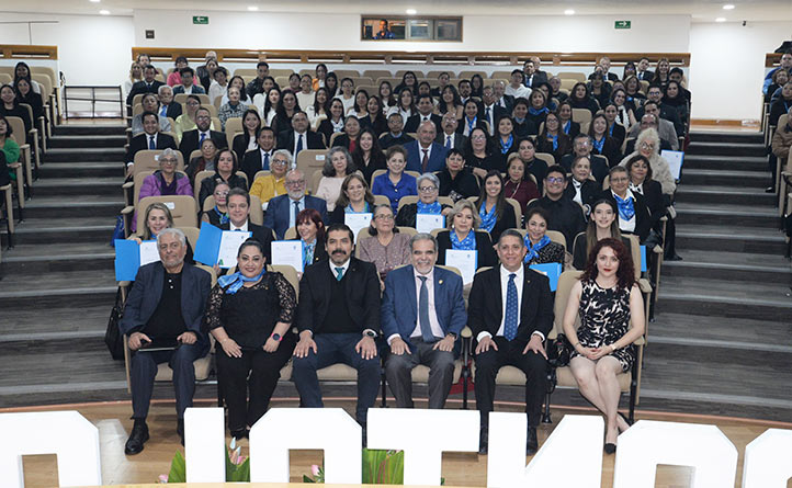 Odontología UV celebró medio siglo de existencia