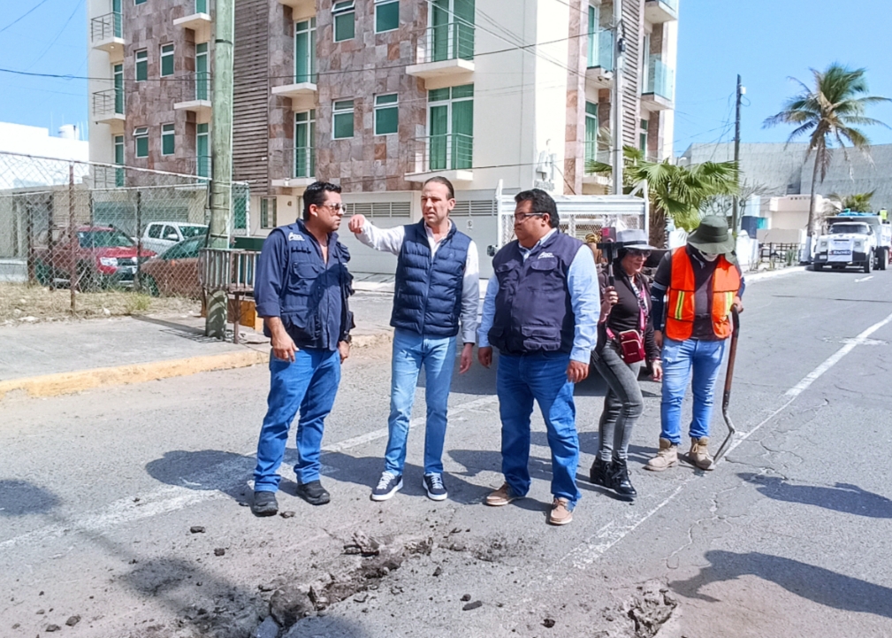 Unánue pone en marcha el Programa Permanente de Bacheo 2025 en Boca del Río